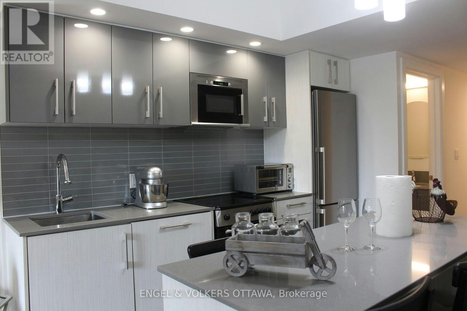 201-255 Bay Street, Ottawa, ON, K1R 0C5 - 5
