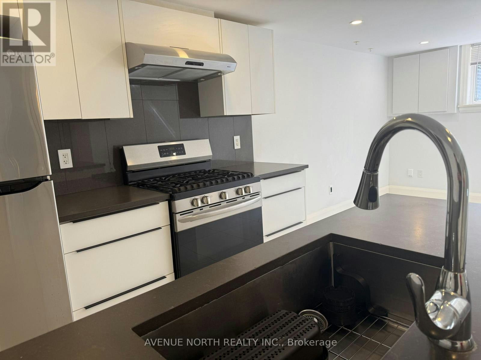 1108 Richard Avenue, Ottawa, ON, K1H 8C6 - 3