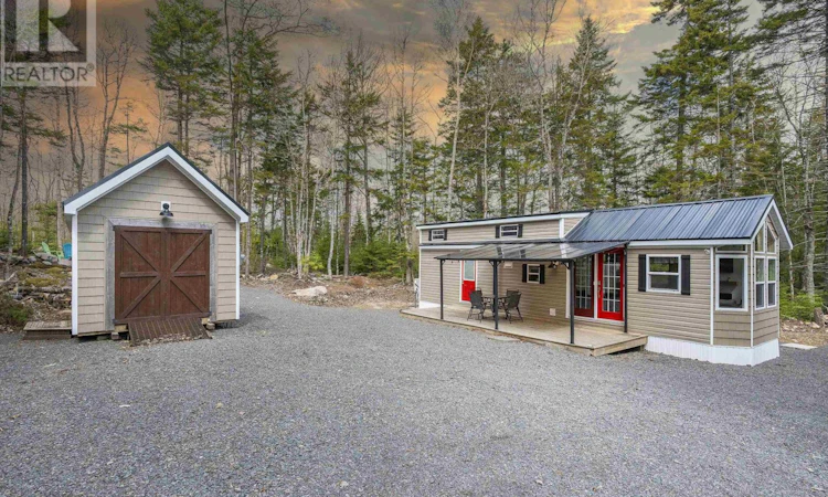 18 Loon Lane