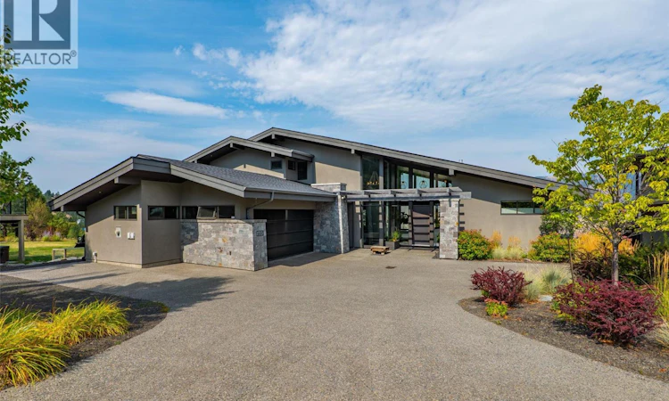 1555 Kicking Horse Way