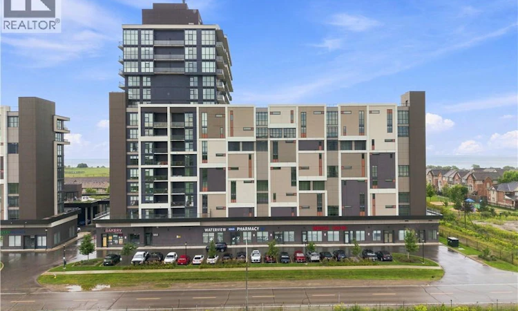 607-550 Service Road NORTH
