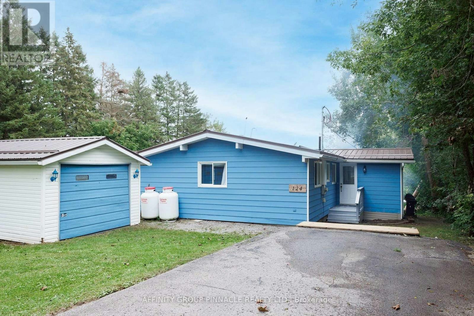 124 Cameron Drive, Kawartha Lakes, ON, K0M 1G0