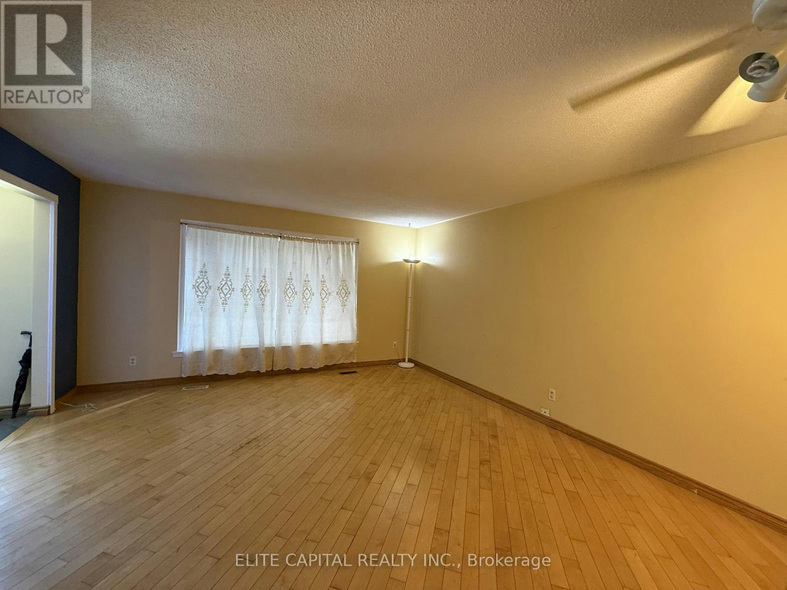 332 Burrows Hall Boulevard, Toronto, ON, M1B 1H7 - 2