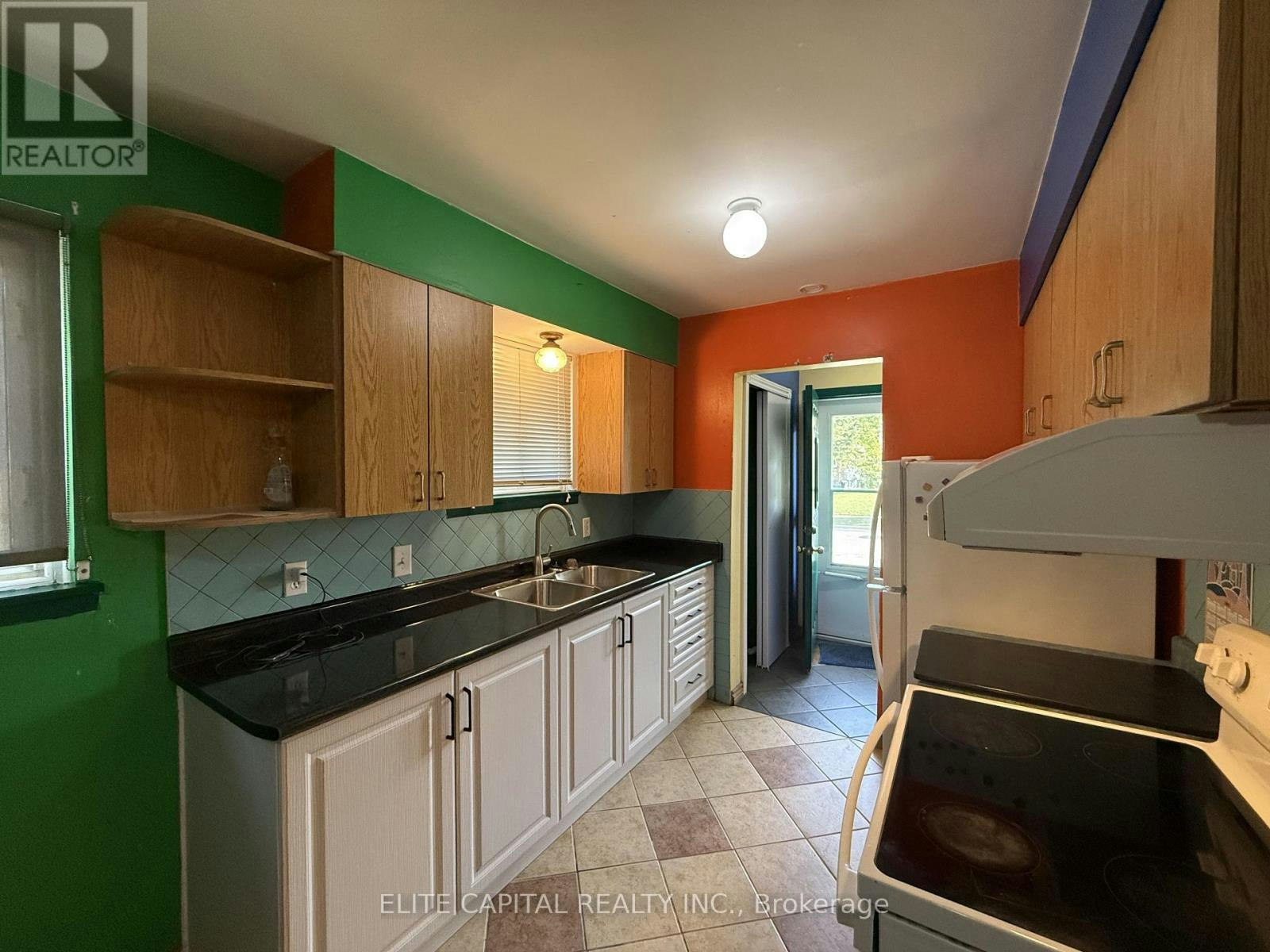 332 Burrows Hall Boulevard, Toronto, ON, M1B 1H7 - 3