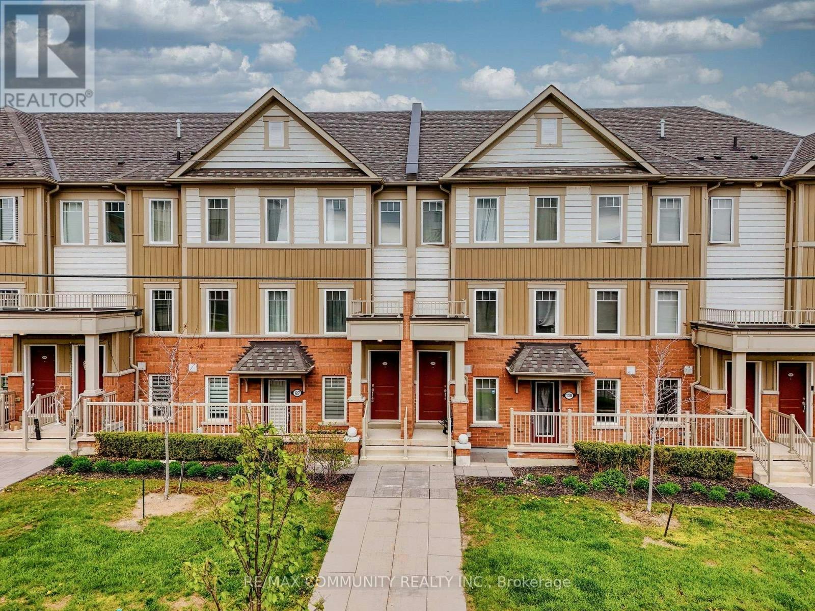 128-2500 Hill Rise Court, Oshawa, ON, L1L 0M6