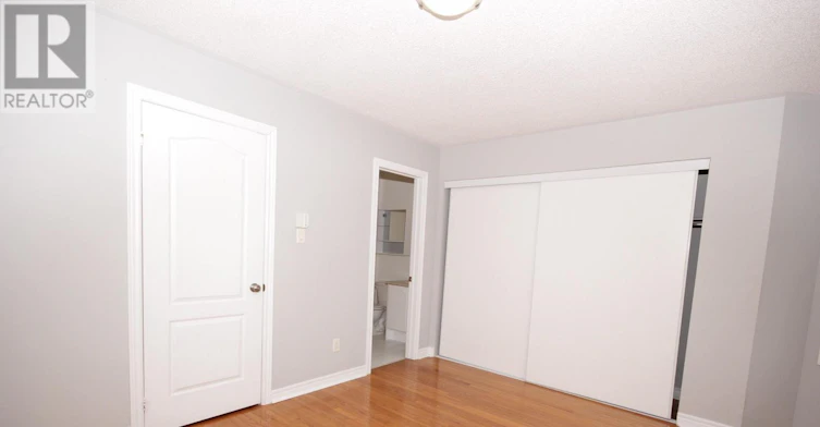 15 Azalea Gate Way, Markham, ON, L3T 7T9 - 11