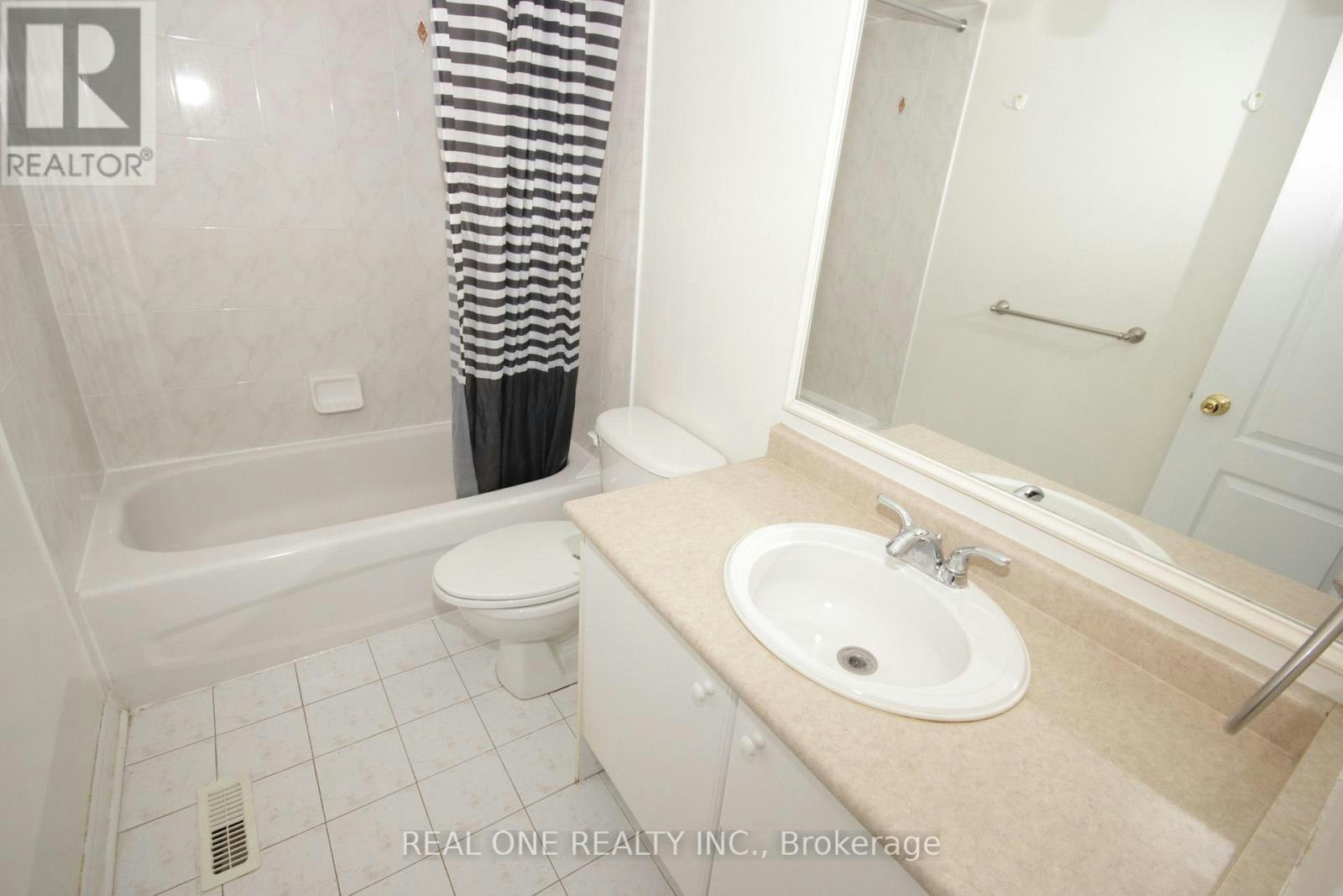 15 Azalea Gate Way, Markham, ON, L3T 7T9 - 18