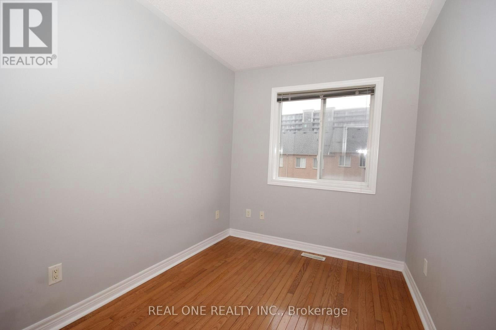 15 Azalea Gate Way, Markham, ON, L3T 7T9 - 14
