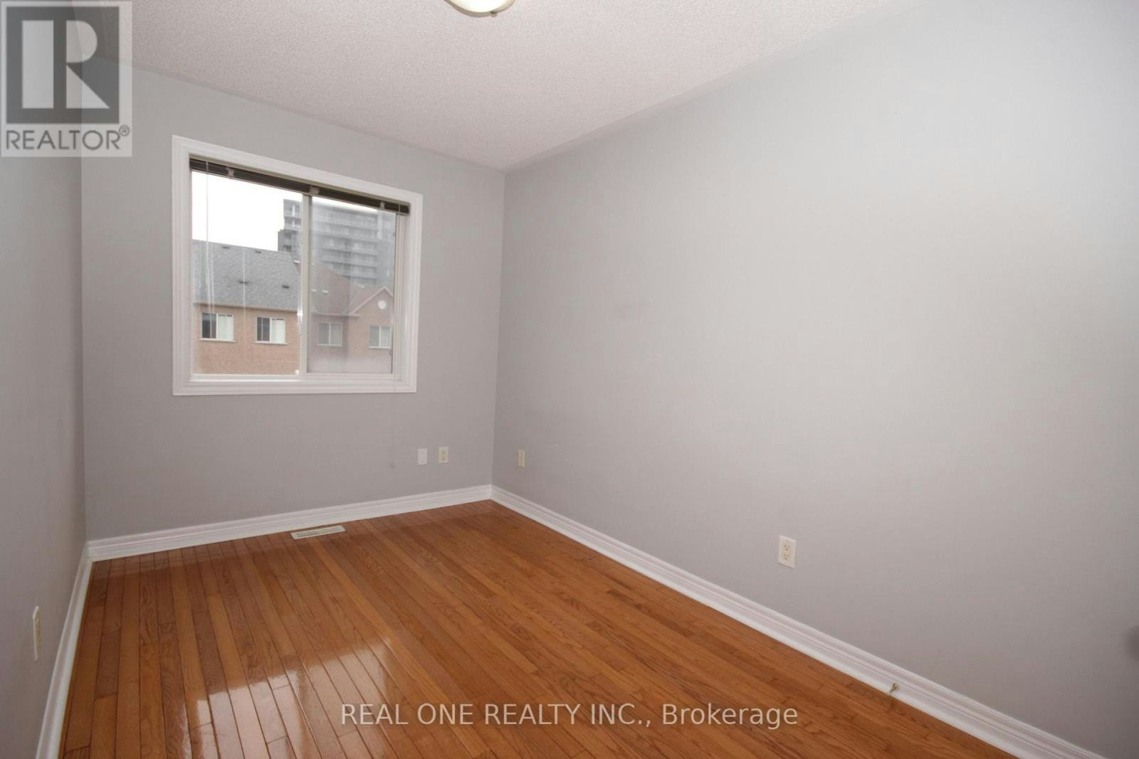 15 Azalea Gate Way, Markham, ON, L3T 7T9 - 16
