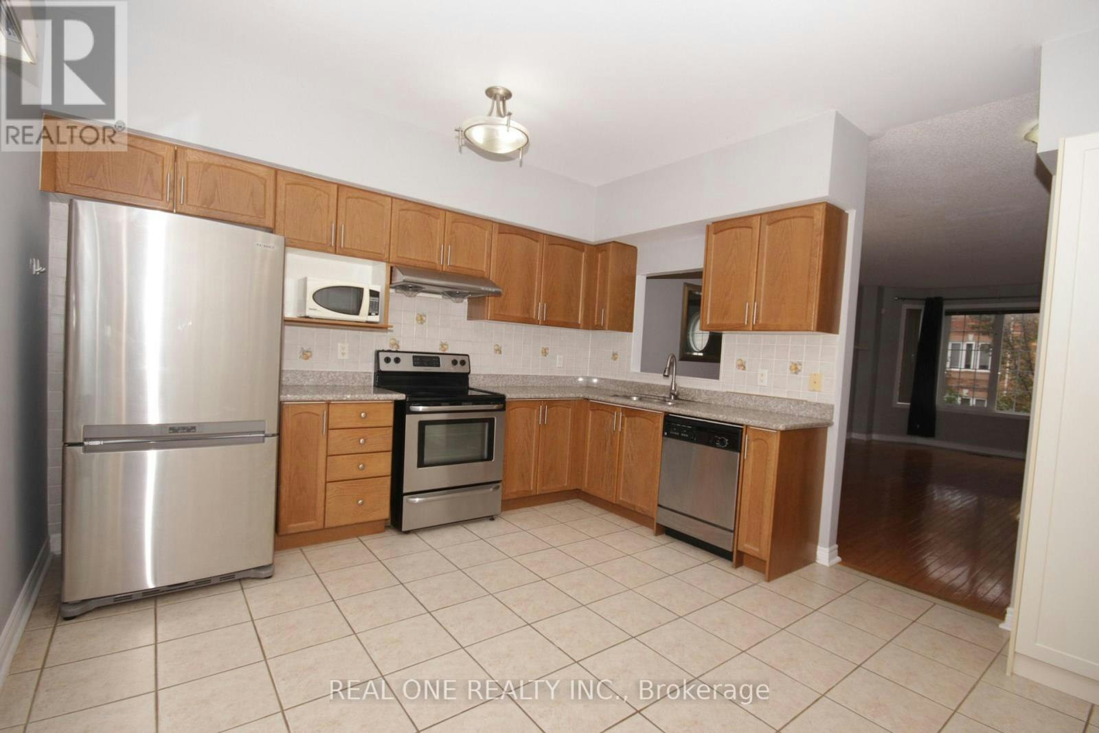 15 Azalea Gate Way, Markham, ON, L3T 7T9 - 4