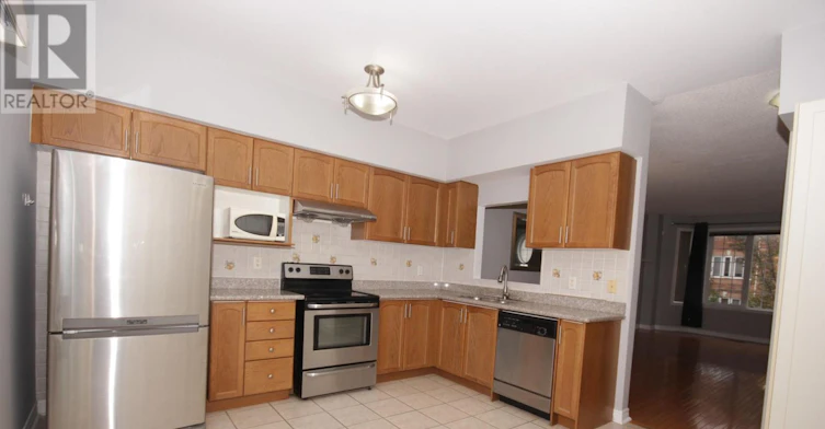 15 Azalea Gate Way, Markham, ON, L3T 7T9 - 4