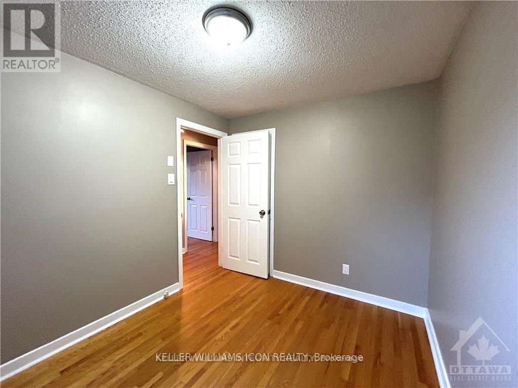 19 Canfield Road, Ottawa, ON, K2H 5S7 - 14