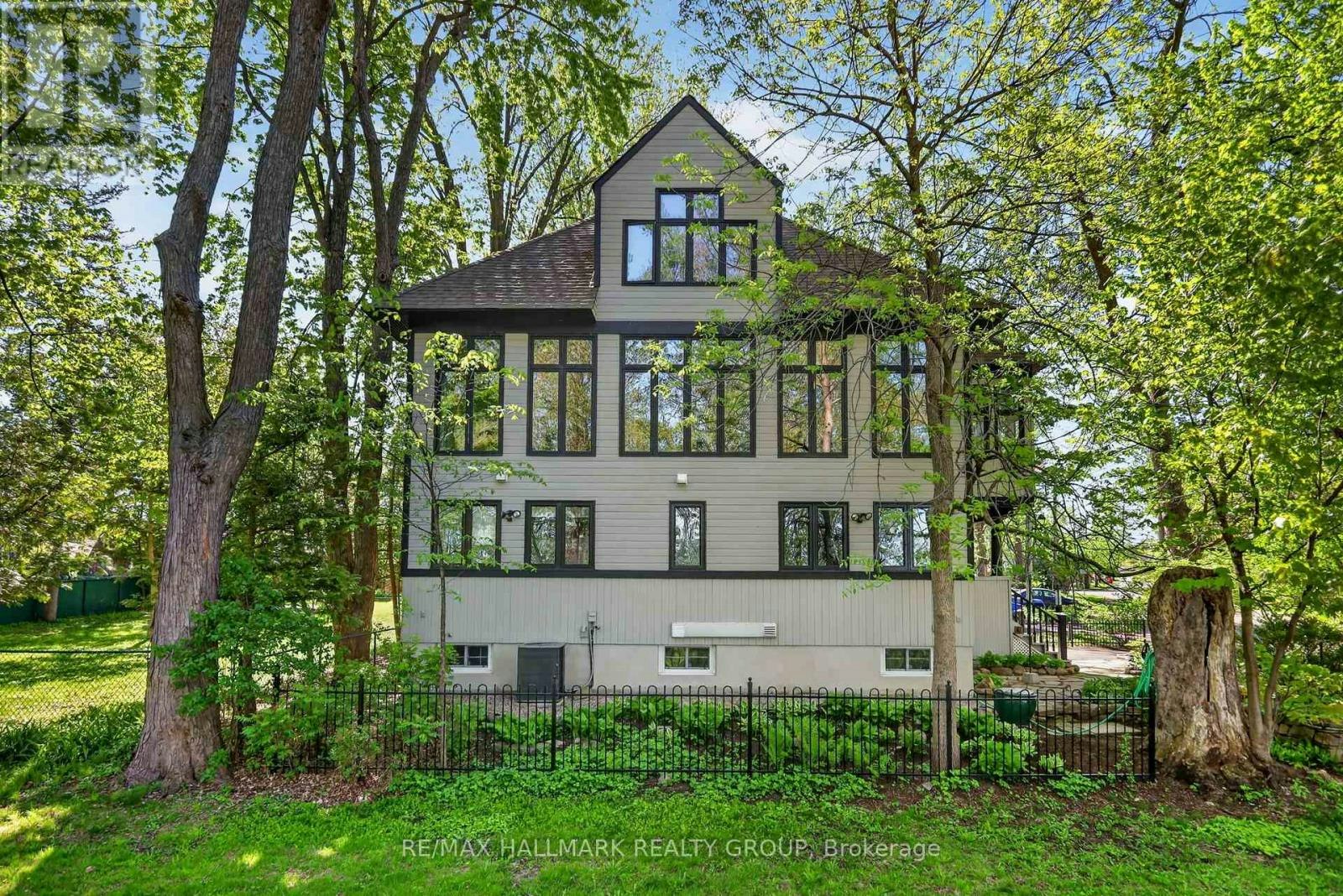 53 Scrivens Street, Ottawa, ON, K2B 8M6