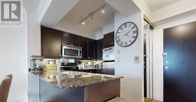610-100 Promenade Circle, Vaughan, ON, L4J 7W7 - 8
