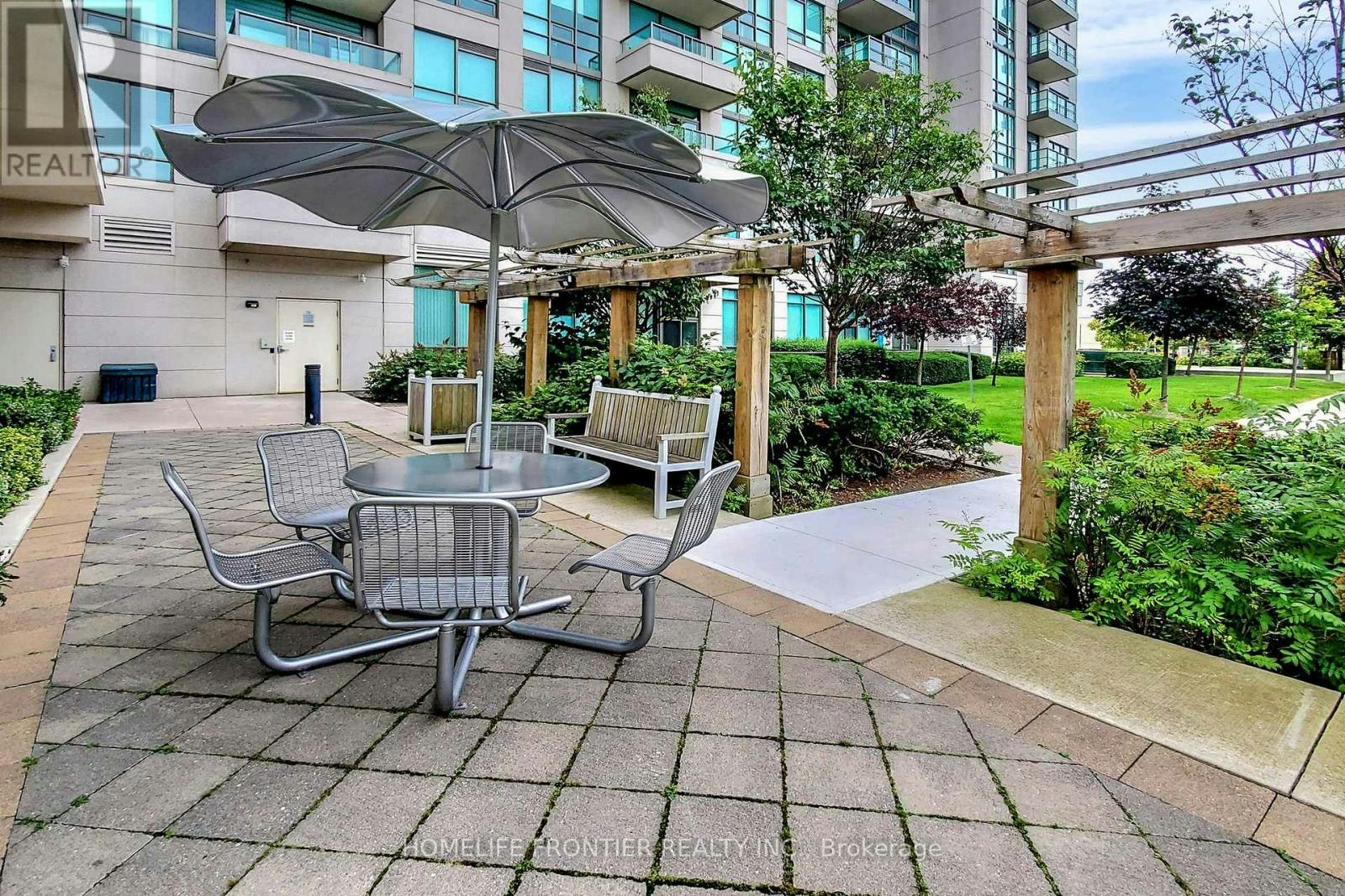 610-100 Promenade Circle, Vaughan, ON, L4J 7W7 - 31