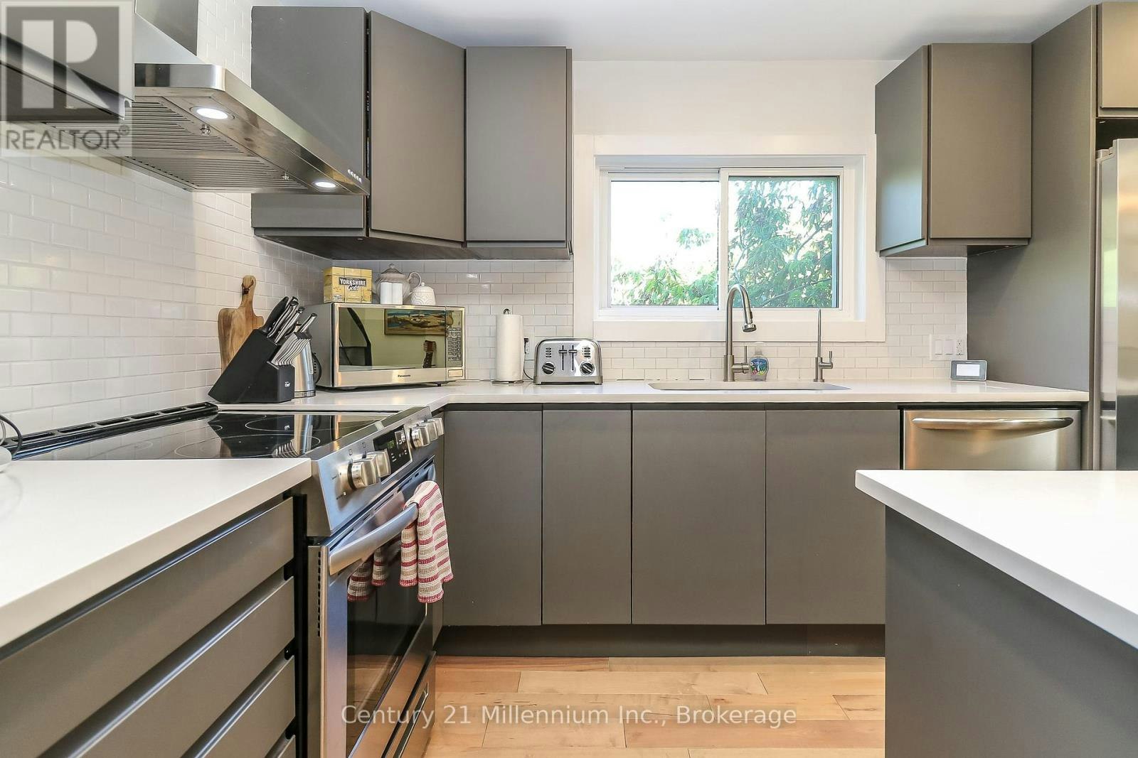 194 Escarpment Crescent, Collingwood, ON, L9Y 5B4 - 9