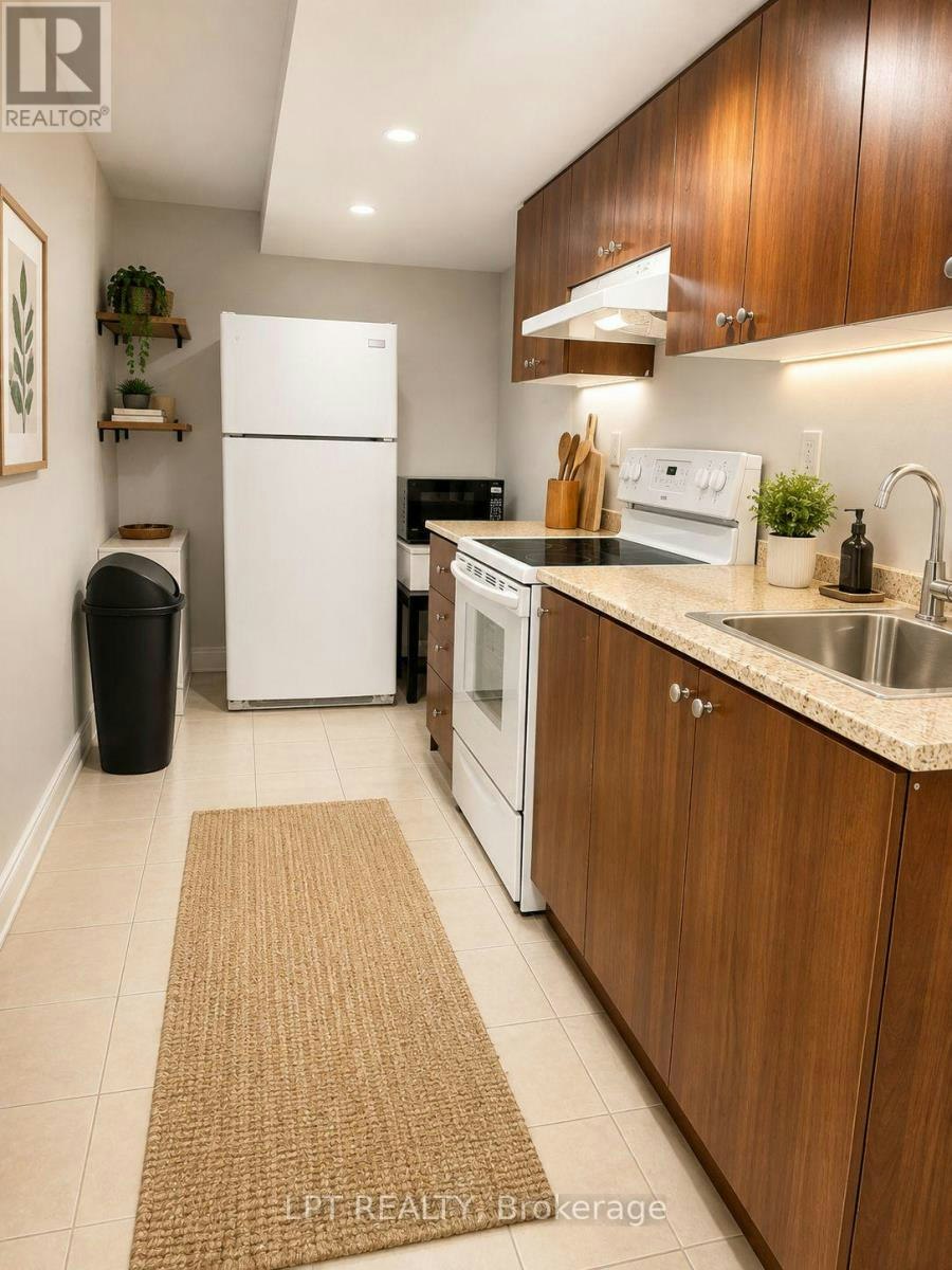 BASEMENT-3304 Sunlight Street, Mississauga, ON, L5M 0G8 - 7