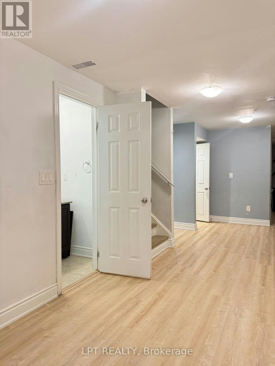 BASEMENT-3304 Sunlight Street, Mississauga, ON, L5M 0G8 - 9
