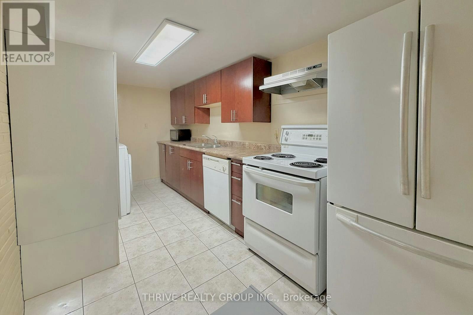 LOWER-230 University Crescent, London, ON, N6A 2L5 - 7
