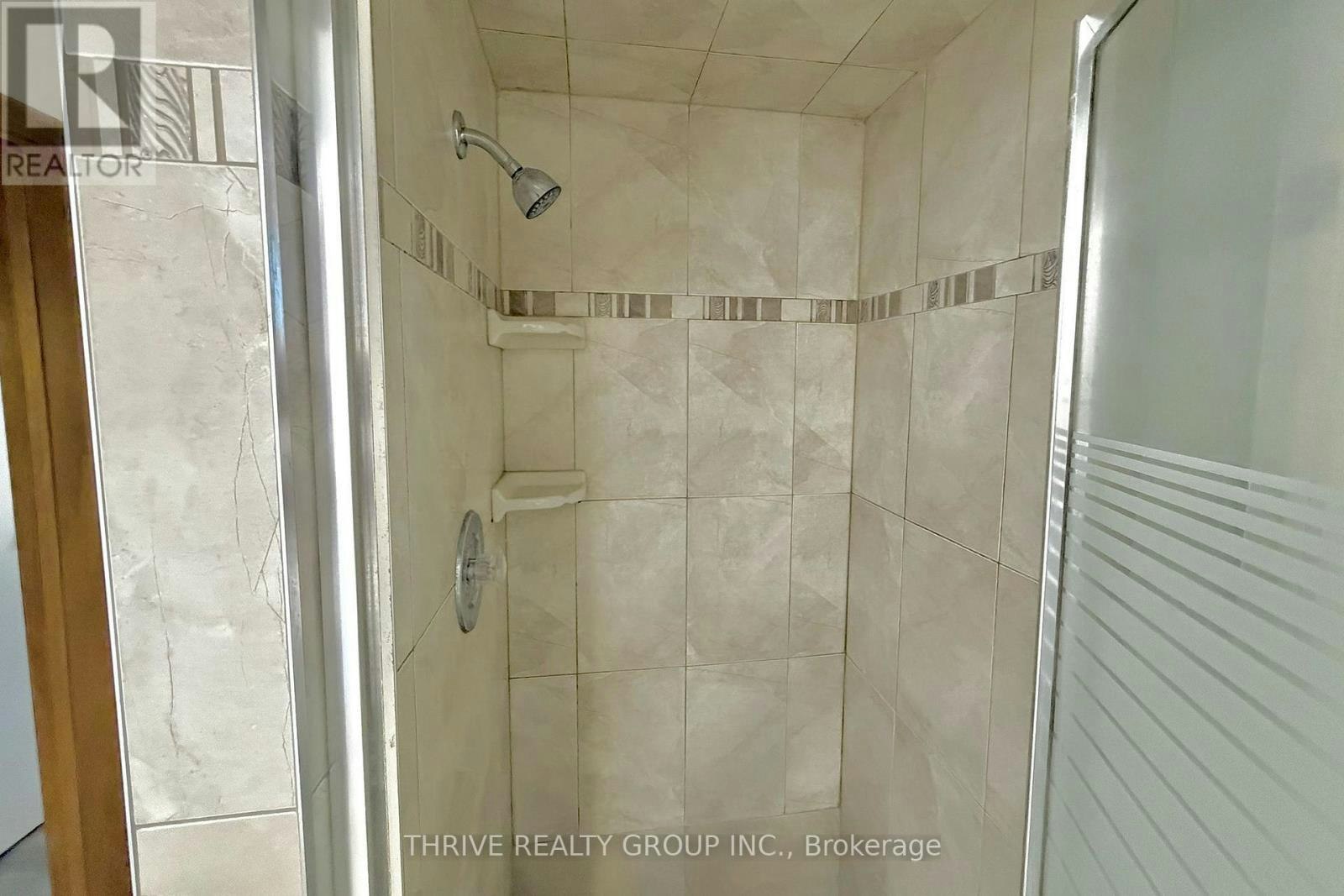 LOWER-230 University Crescent, London, ON, N6A 2L5 - 14