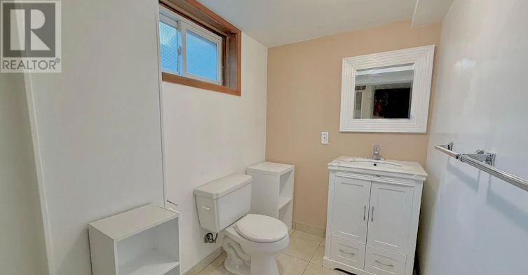 LOWER-230 University Crescent, London, ON, N6A 2L5 - 13