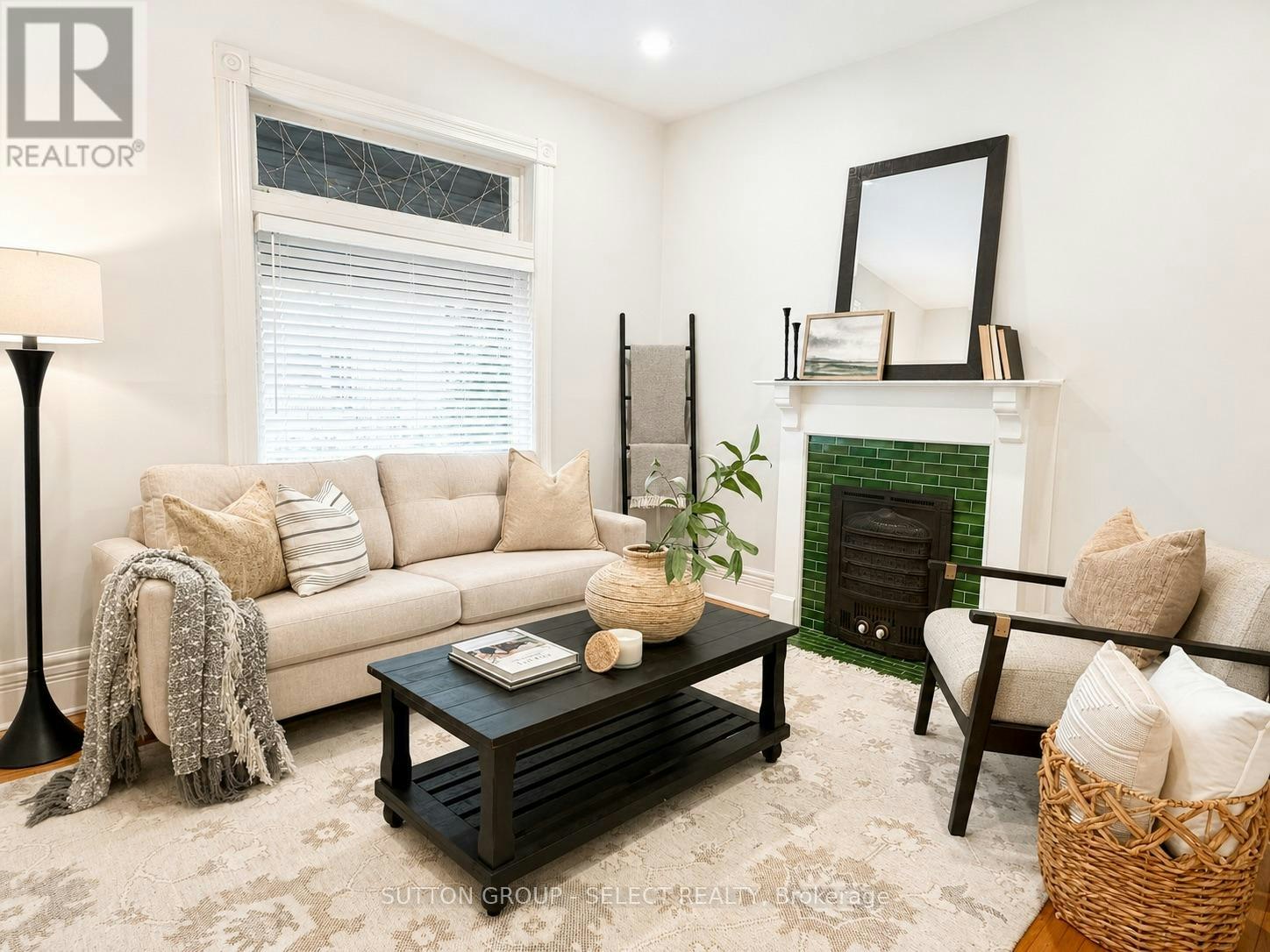 14 Arthur Street, London, ON, N5Y 3B9