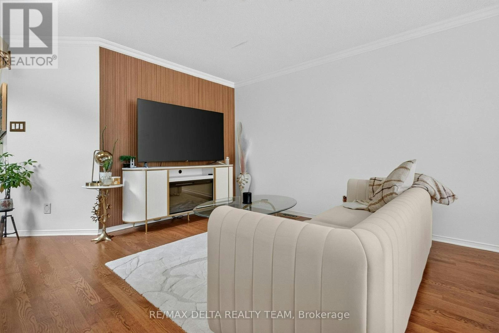 77 Flowertree Crescent, Ottawa, ON, K2M 2R7 - 5