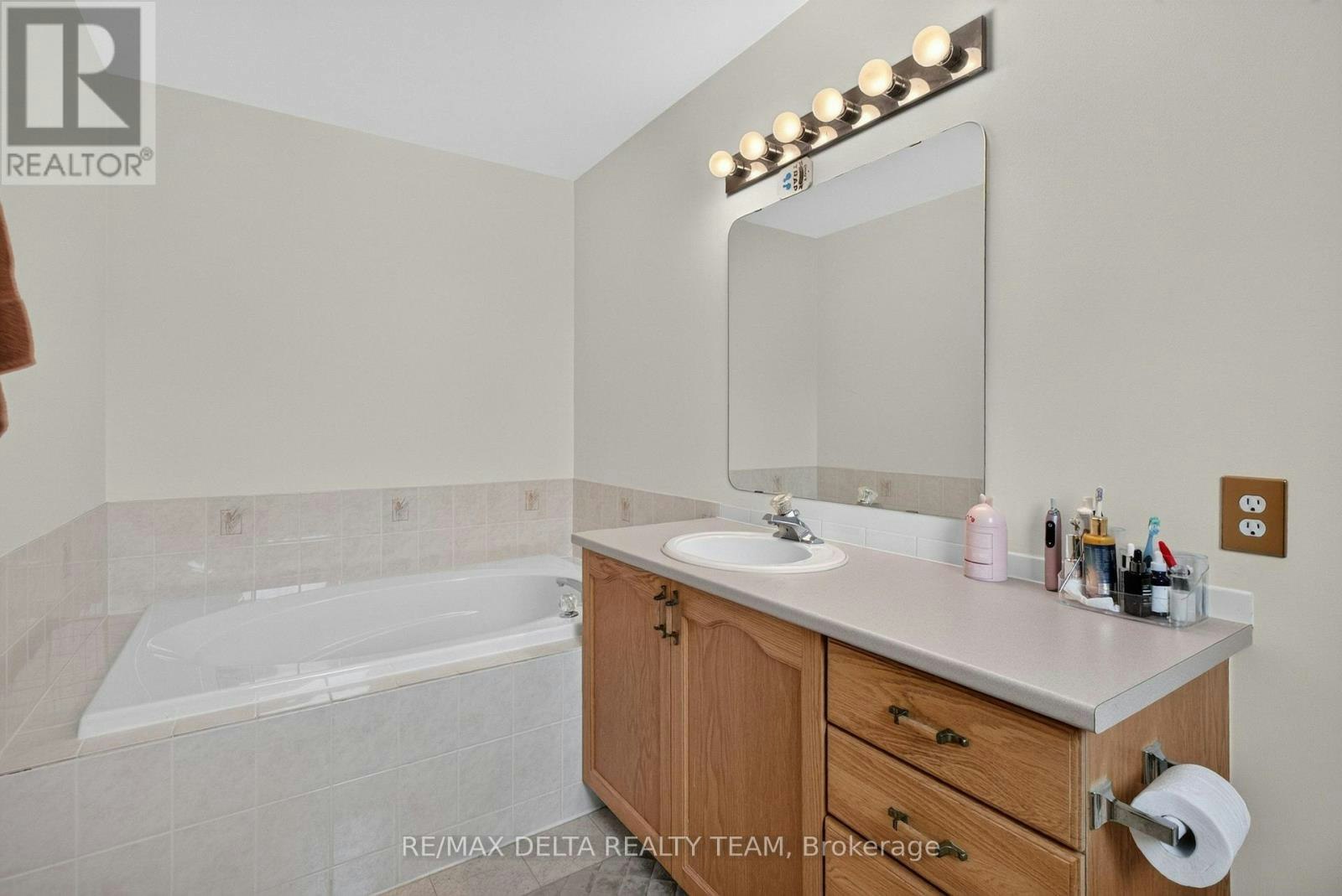 77 Flowertree Crescent, Ottawa, ON, K2M 2R7 - 17
