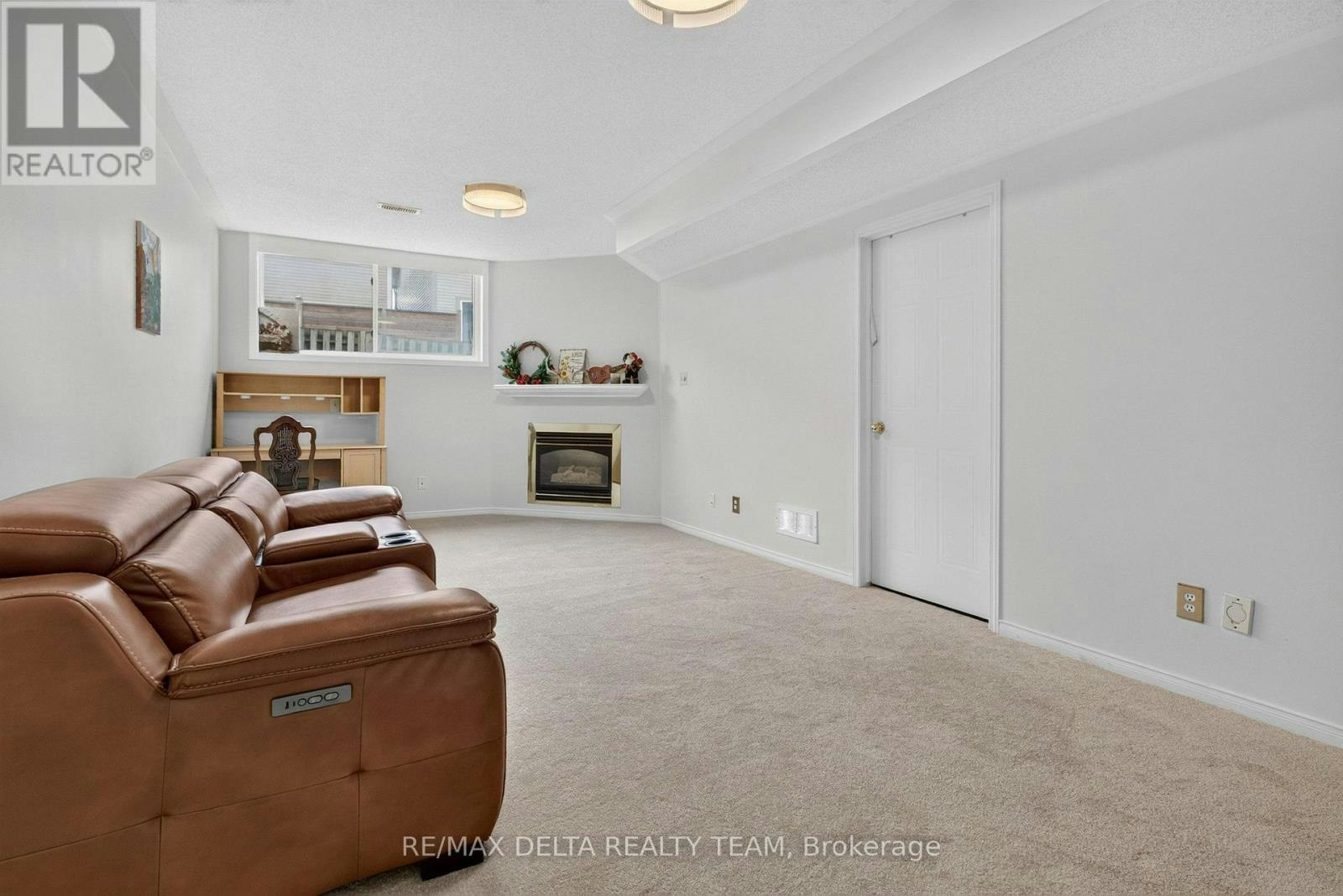77 Flowertree Crescent, Ottawa, ON, K2M 2R7 - 12