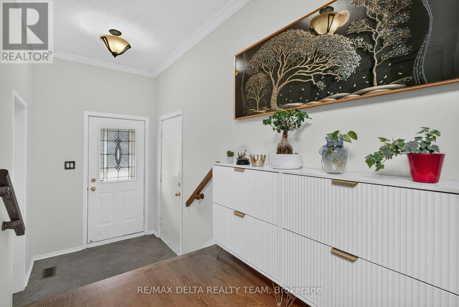77 Flowertree Crescent, Ottawa, ON, K2M 2R7 - 3