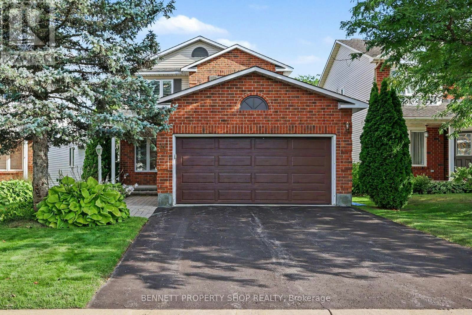 21 Stonepath Crescent, Ottawa, ON, K2S 1S4