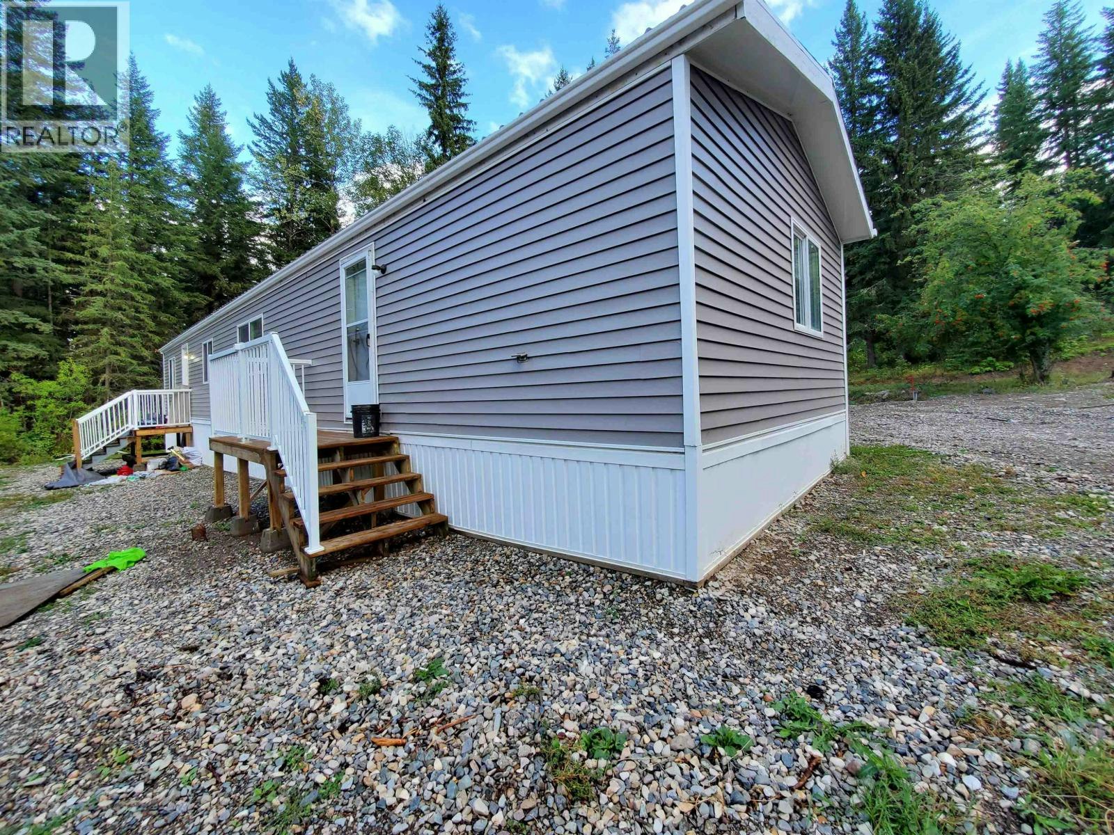 2630 Roberta Road, Quesnel, BC, V2J 6L5