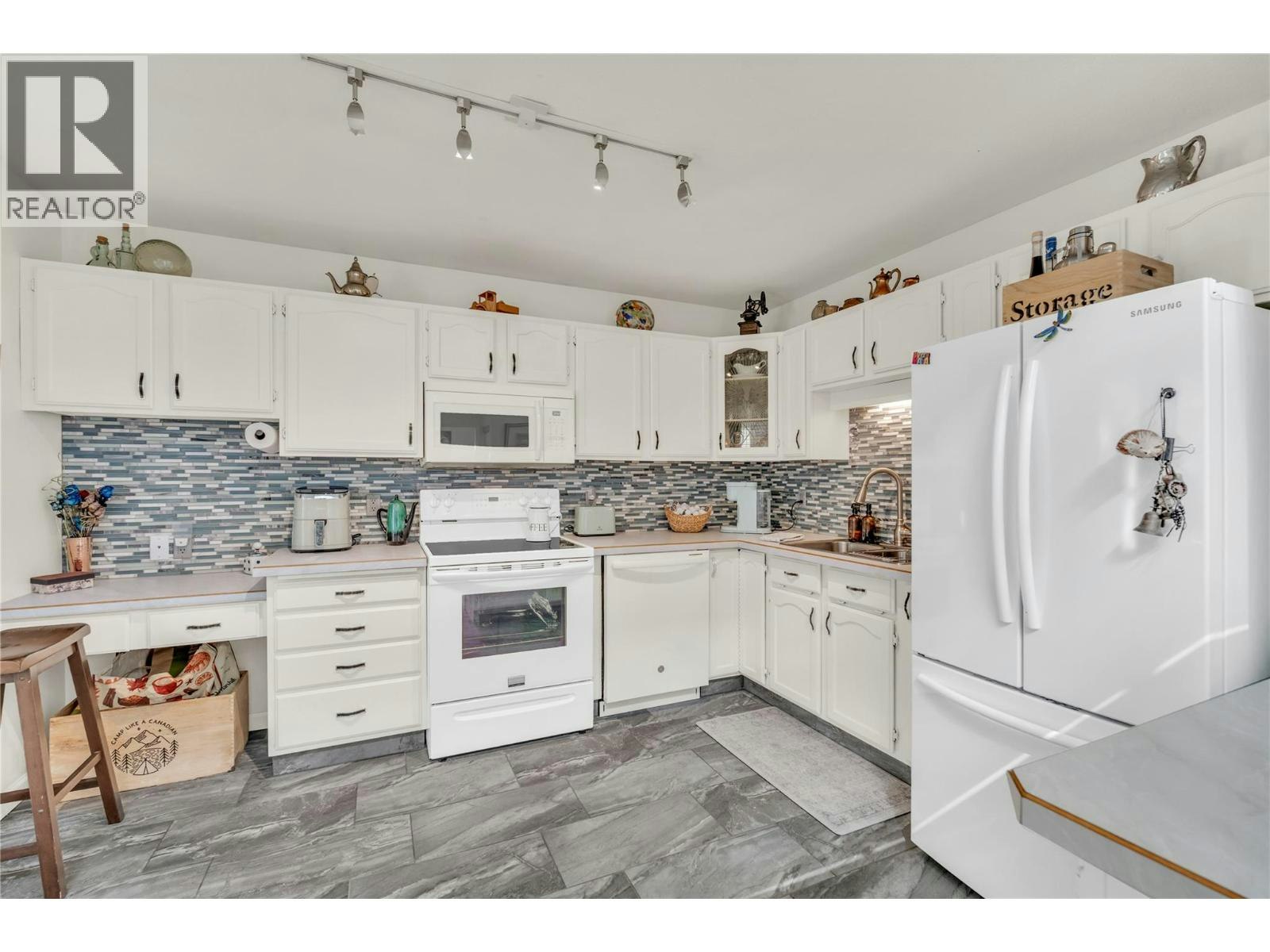 1-11222 Quinpool Road, Summerland, BC, V0H 1Z5