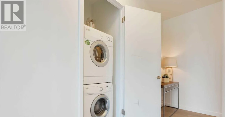 218-70 Distillery Lane, Toronto, ON, M5A 0E3 - 28