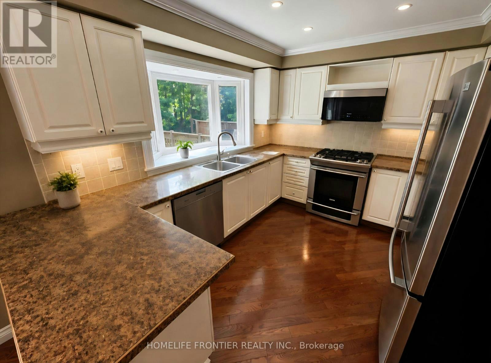 367 Herridge Circle, Newmarket, ON, L3Y 7J1 - 18