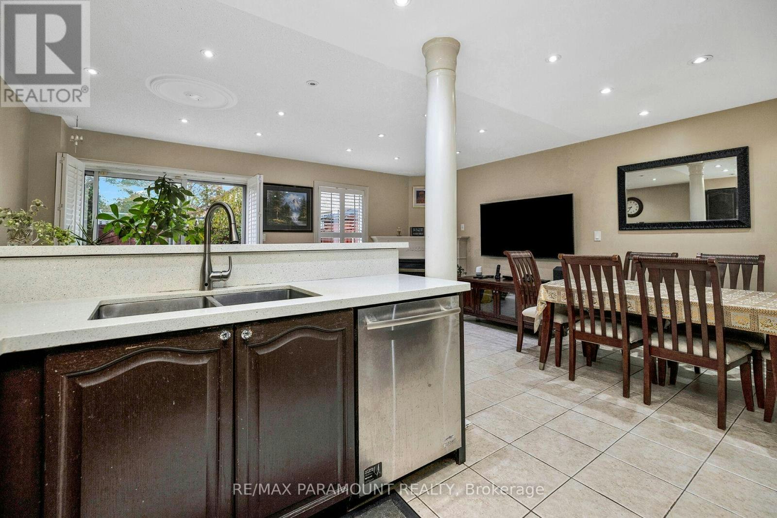 UPPER-7080 Magistrate Terrace, Mississauga, ON, L5W 1E3 - 12