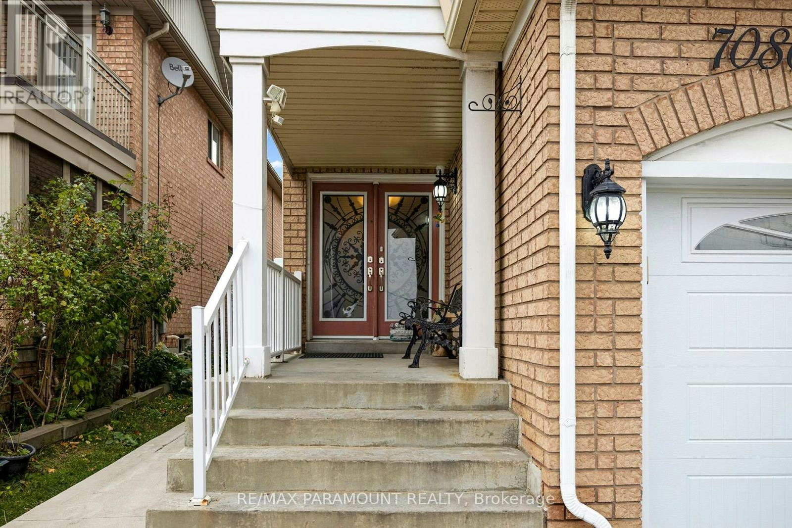 UPPER-7080 Magistrate Terrace, Mississauga, ON, L5W 1E3 - 3