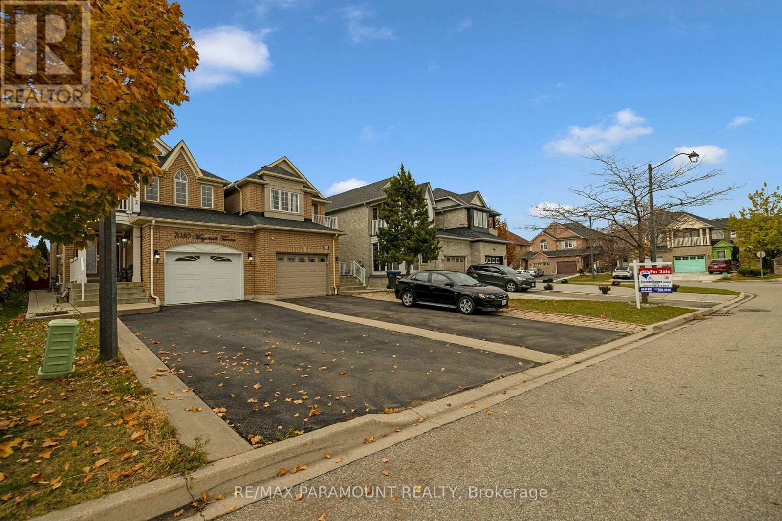 UPPER-7080 Magistrate Terrace, Mississauga, ON, L5W 1E3 - 2