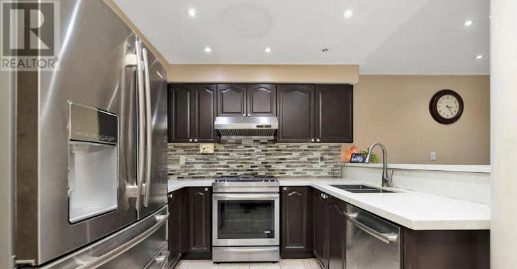 UPPER-7080 Magistrate Terrace, Mississauga, ON, L5W 1E3 - 10