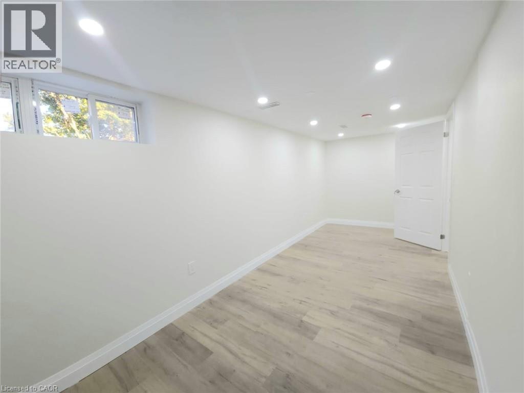 43 Patterson Avenue E, Brantford, ON, N3S 6X1 - 7