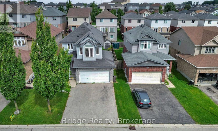 880 Frontenac Crescent