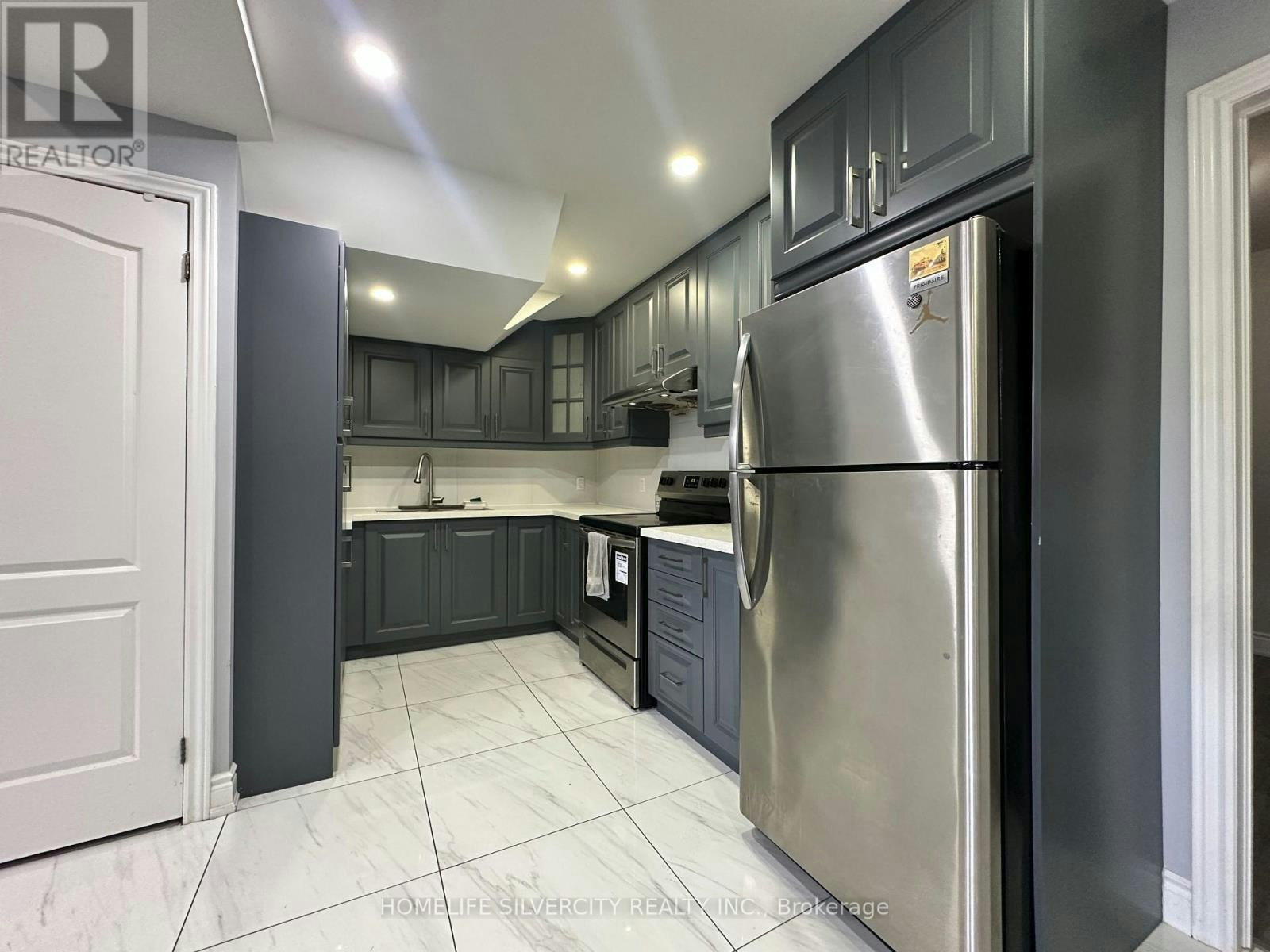 2-2 Tomahawk Court, Brampton, ON, L6P 0V2 - 14