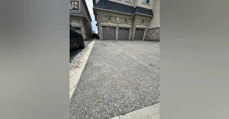 2-2 Tomahawk Court, Brampton, ON, L6P 0V2 - 2