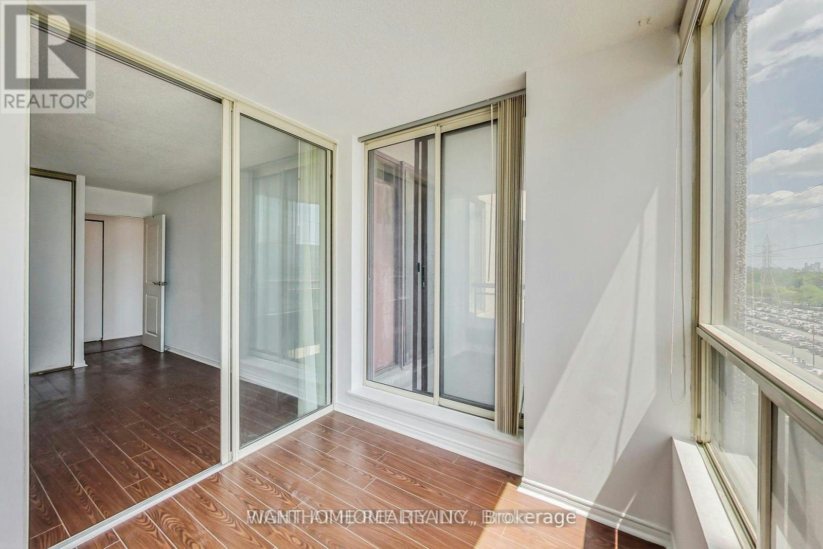 1709-5765 Yonge Street, Toronto, ON, M2M 4H9 - 8