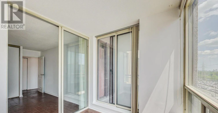 1709-5765 Yonge Street, Toronto, ON, M2M 4H9 - 8