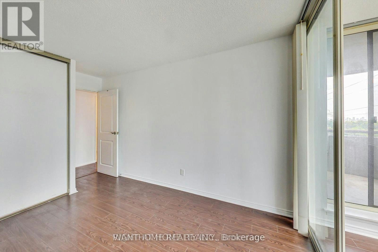1709-5765 Yonge Street, Toronto, ON, M2M 4H9 - 4