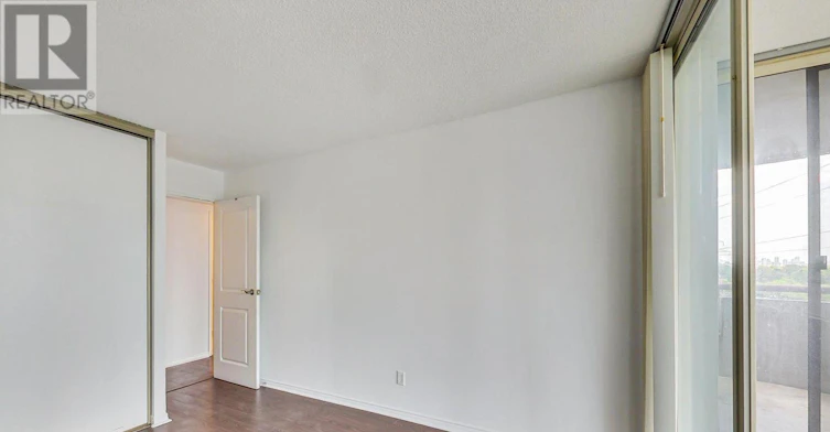 1709-5765 Yonge Street, Toronto, ON, M2M 4H9 - 4