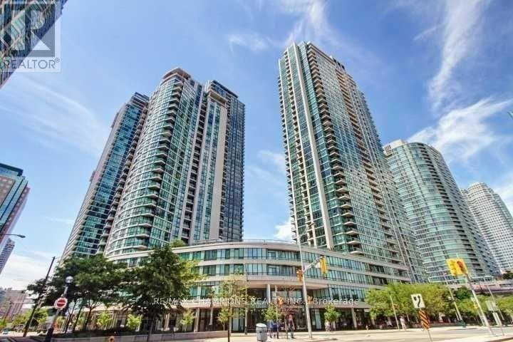 402-12 Yonge Street E, Toronto, ON, M5E 1Z9