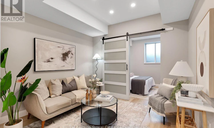 B2-105 Bagot Street