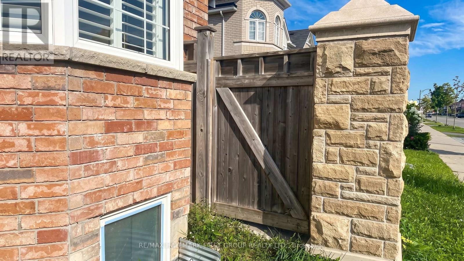 40 Crellin (First Floor Street, Ajax, ON, L1Z 0P1 - 2
